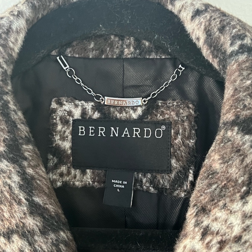 Bernardo Leopard Patterned Jacket - Picture 2 of 5